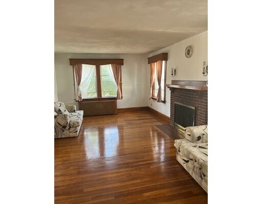 Building Photo - 34 Fairlawn St