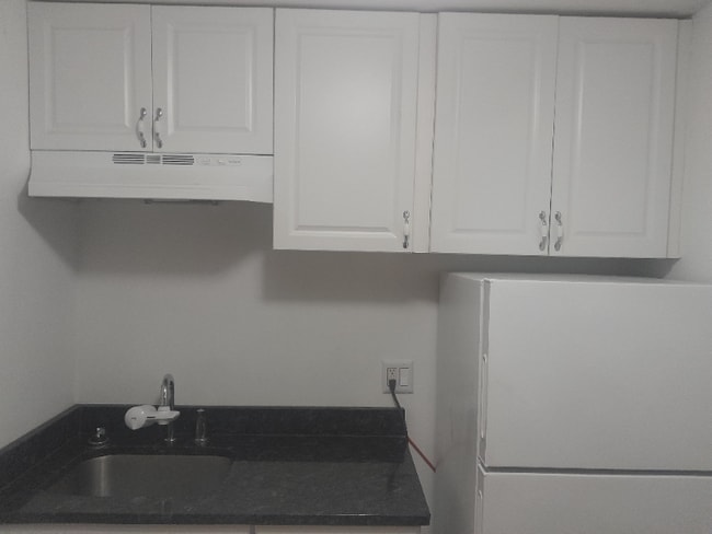 Foto del edificio - 3311 Goldsboro Pl