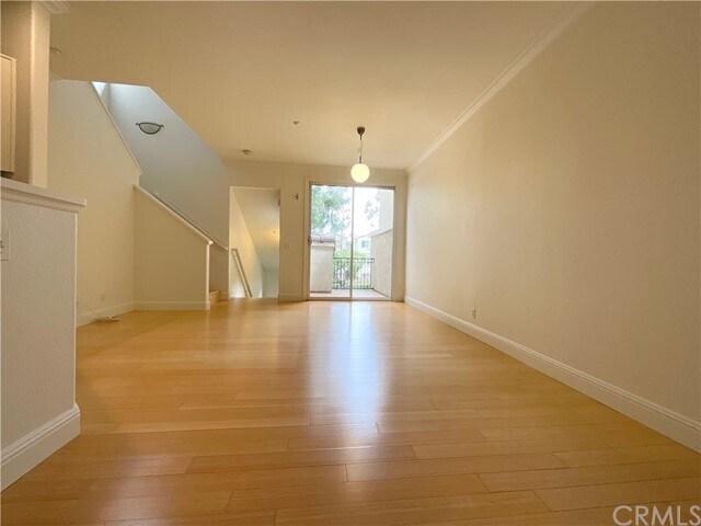 Building Photo - 511 Birch Grove