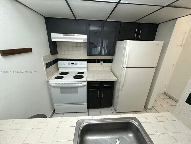 Foto del edificio - 1225 NE 124th St