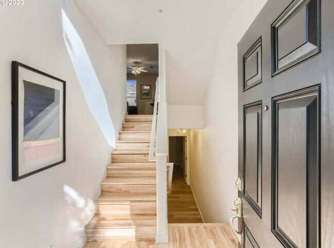 Vestíbulo - 2871 NW Kennedy Ct