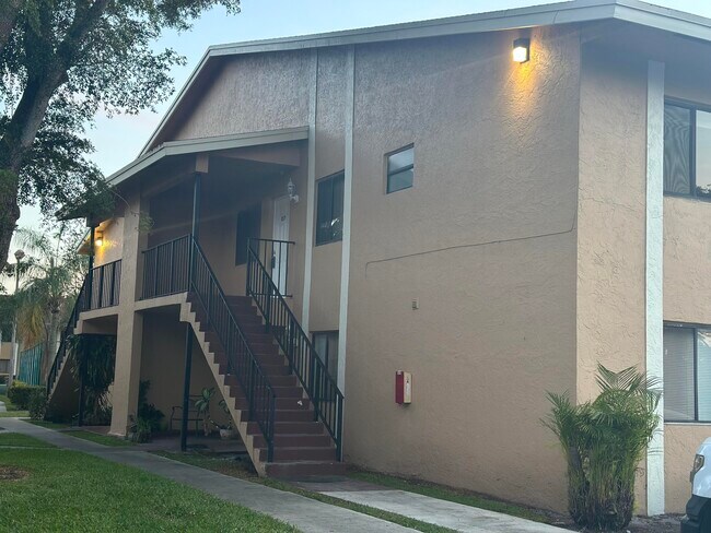 Foto del edificio - 6031 10th Ave N