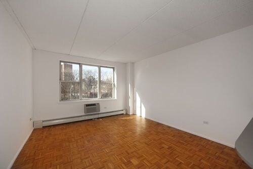 Foto del edificio - 282 E 2nd St