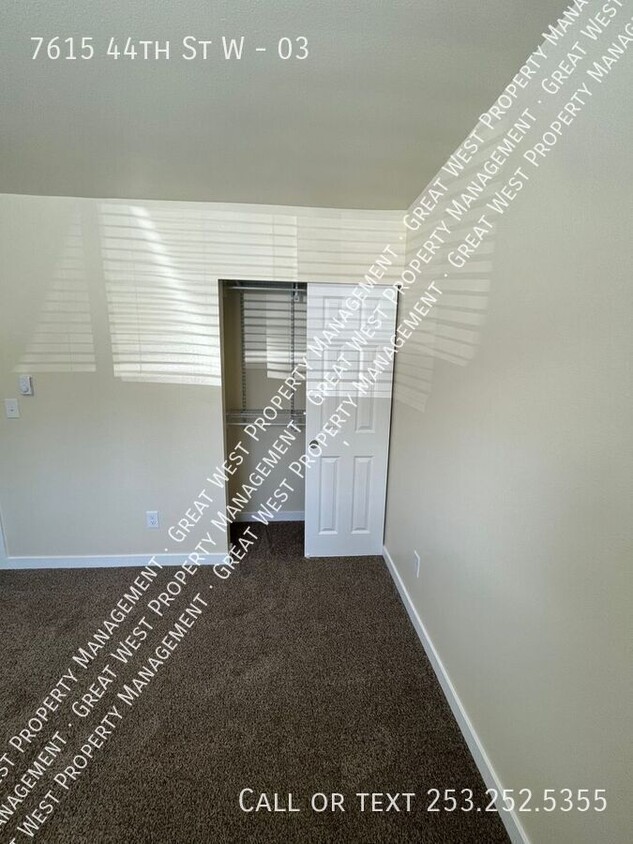 Building Photo - MOVE-IN SPECIAL- HALF OFF FIRST MONTH!! (E...