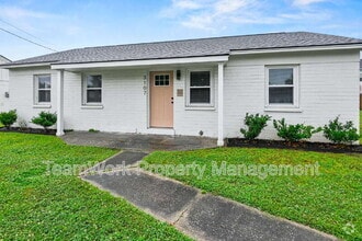 Building Photo - 3107 Azalea Dr