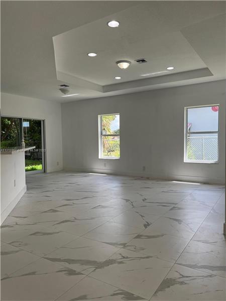 2531 NW 16th Ct photo'