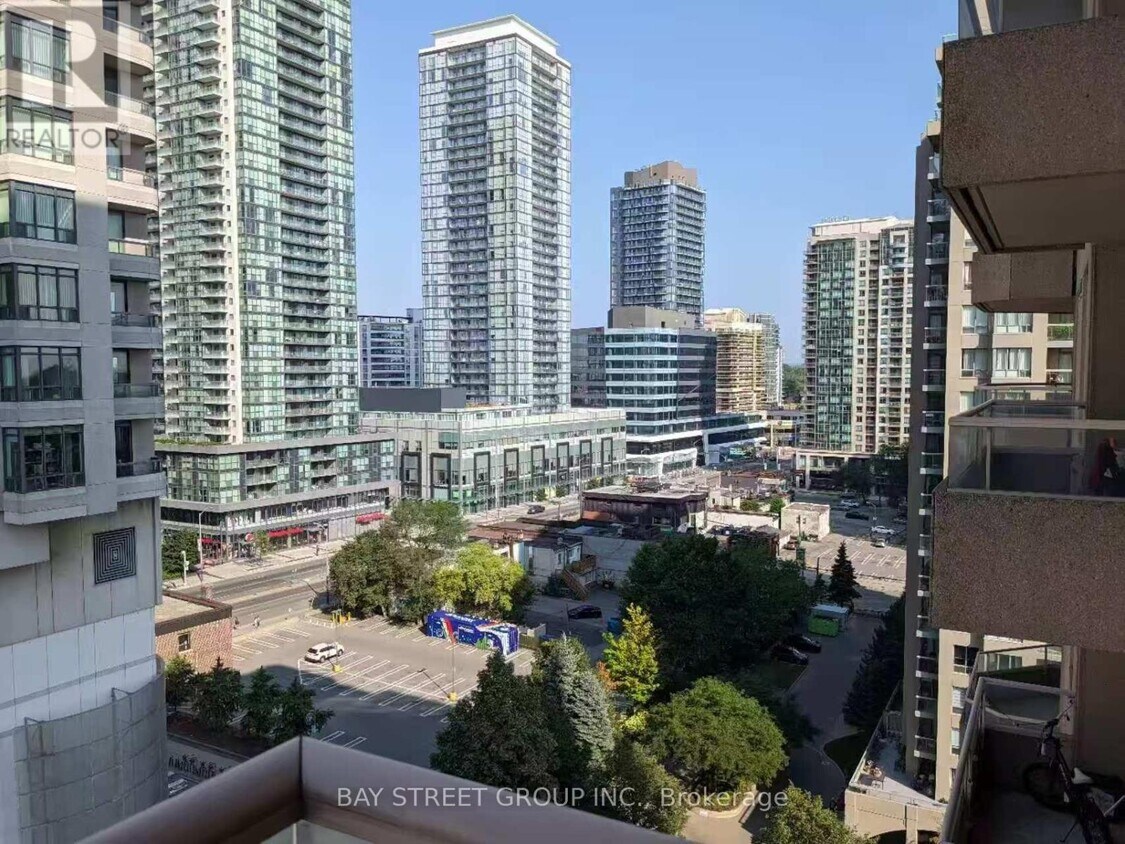 Primary Photo - 1408-1435 EMPRESS Ave