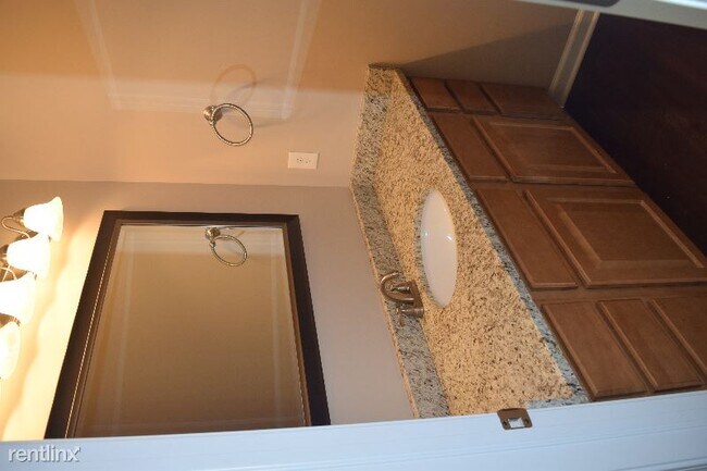 Building Photo - 3 br, 3 bath Condo - 78 Lakes at Cheshire Dr.