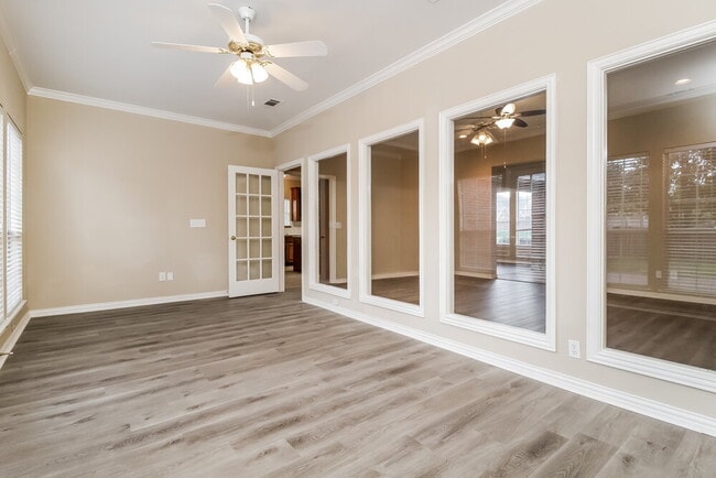 Building Photo - 2725 Running Duke Dr
