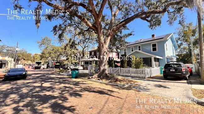 Building Photo - 35 Hill Ave