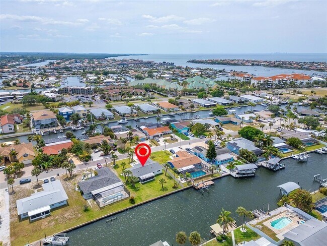 Foto del edificio - 1009 Spindle Palm Way