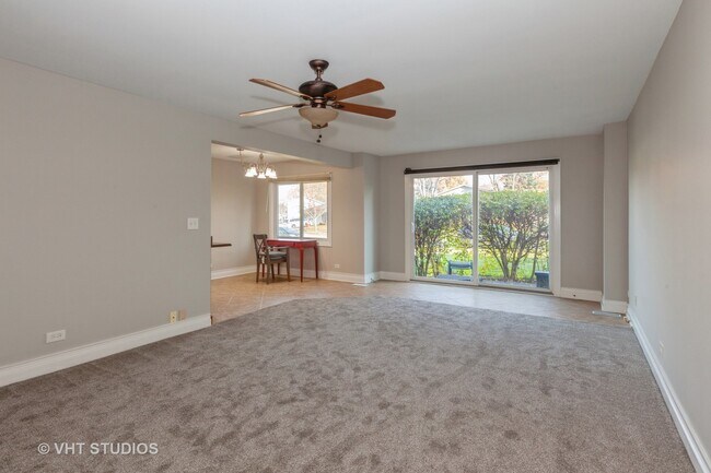 Building Photo - 6818 Roberts Dr