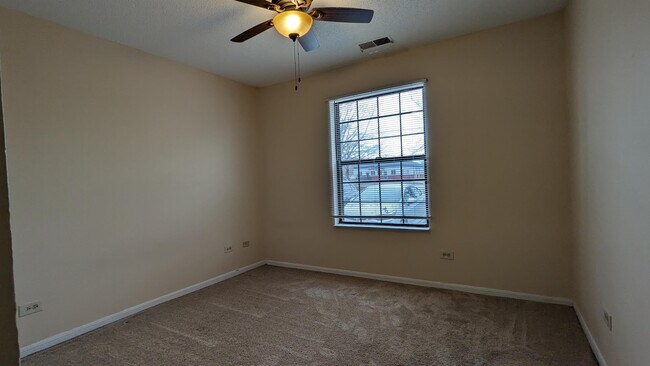 Foto del edificio - 2014 N Rand Rd