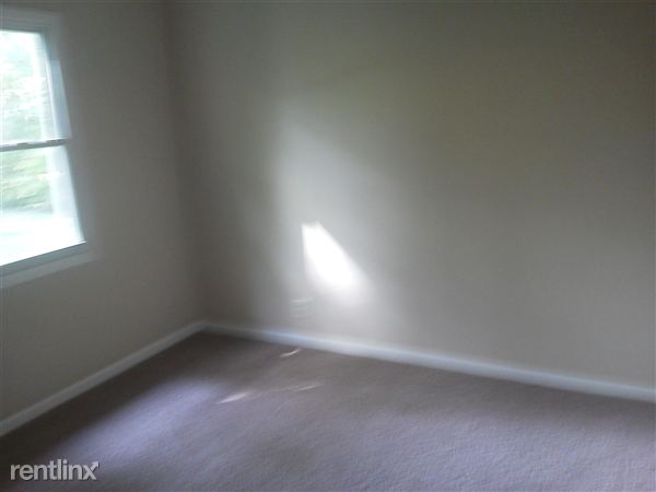 Building Photo - 2813 Greenbelt Dr