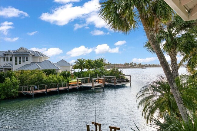 Foto del edificio - 1360 Chesapeake Ave