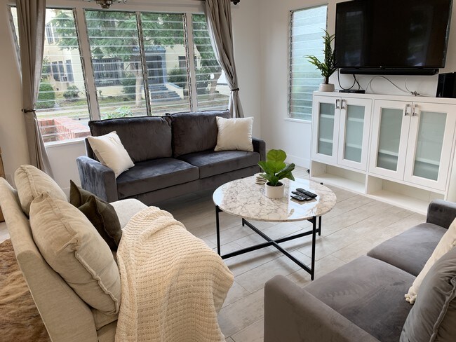 Foto del edificio - 539 N Spaulding Ave