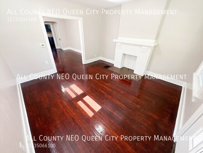 Foto del edificio - 223 W Parkwood Dr