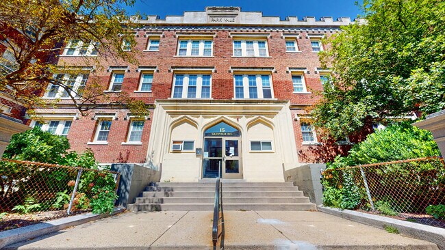 Foto del edificio - 51 Glenville Ave