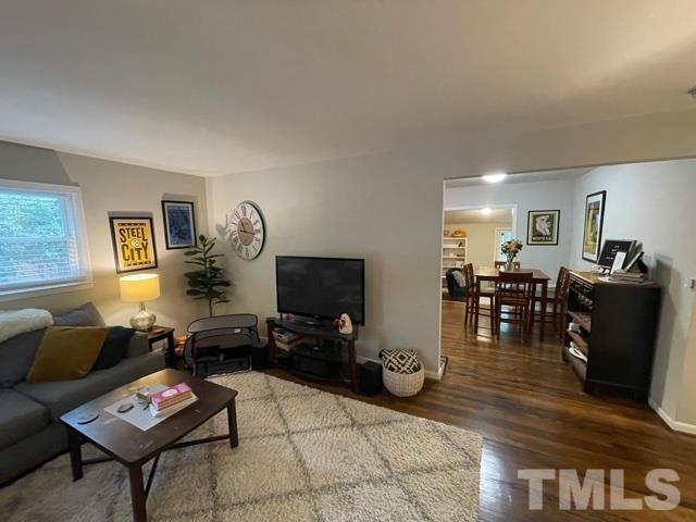 Foto del edificio - 521 Cooper Rd