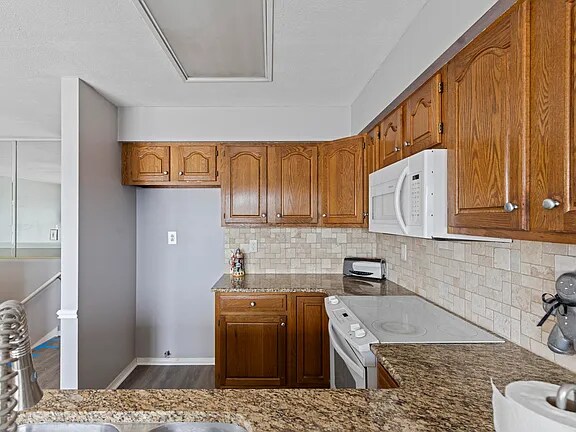 Foto del edificio - 241 Anchor Rd