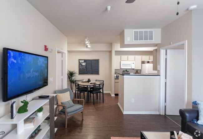 2BR, 2BA - 760 SF - Alight West Lafayette