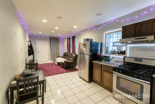 Photo - 2844 N Whipple St-CH1 Apartment