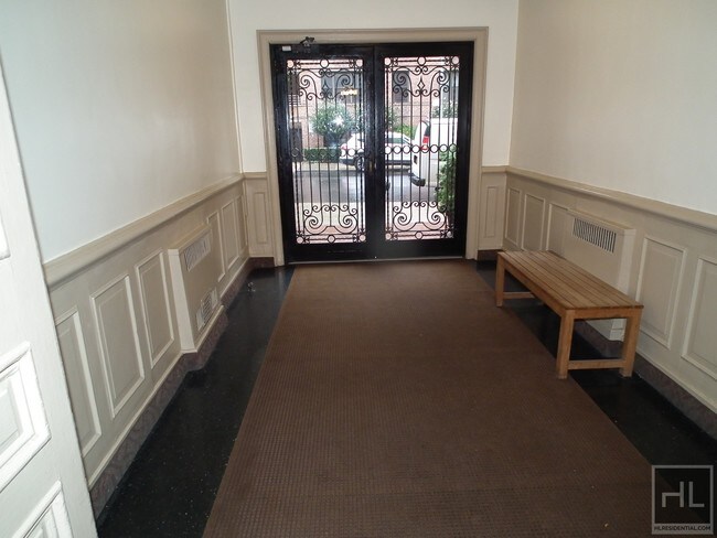 Foto del edificio - 601 E 19th St