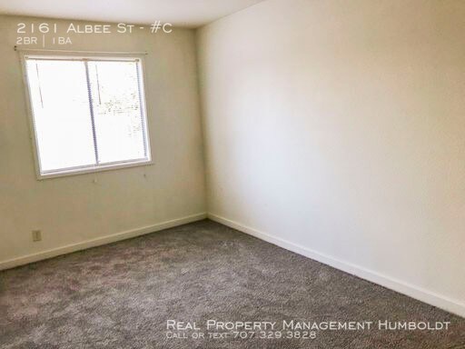 Building Photo - 2161 Albee St