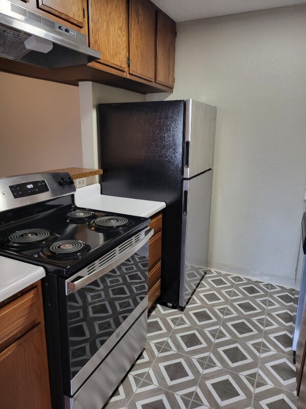 Foto del edificio - 1325 N Meridian Ave