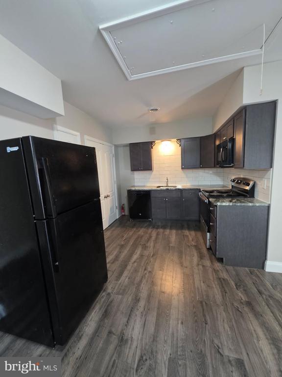 Foto del edificio - 320 Main St