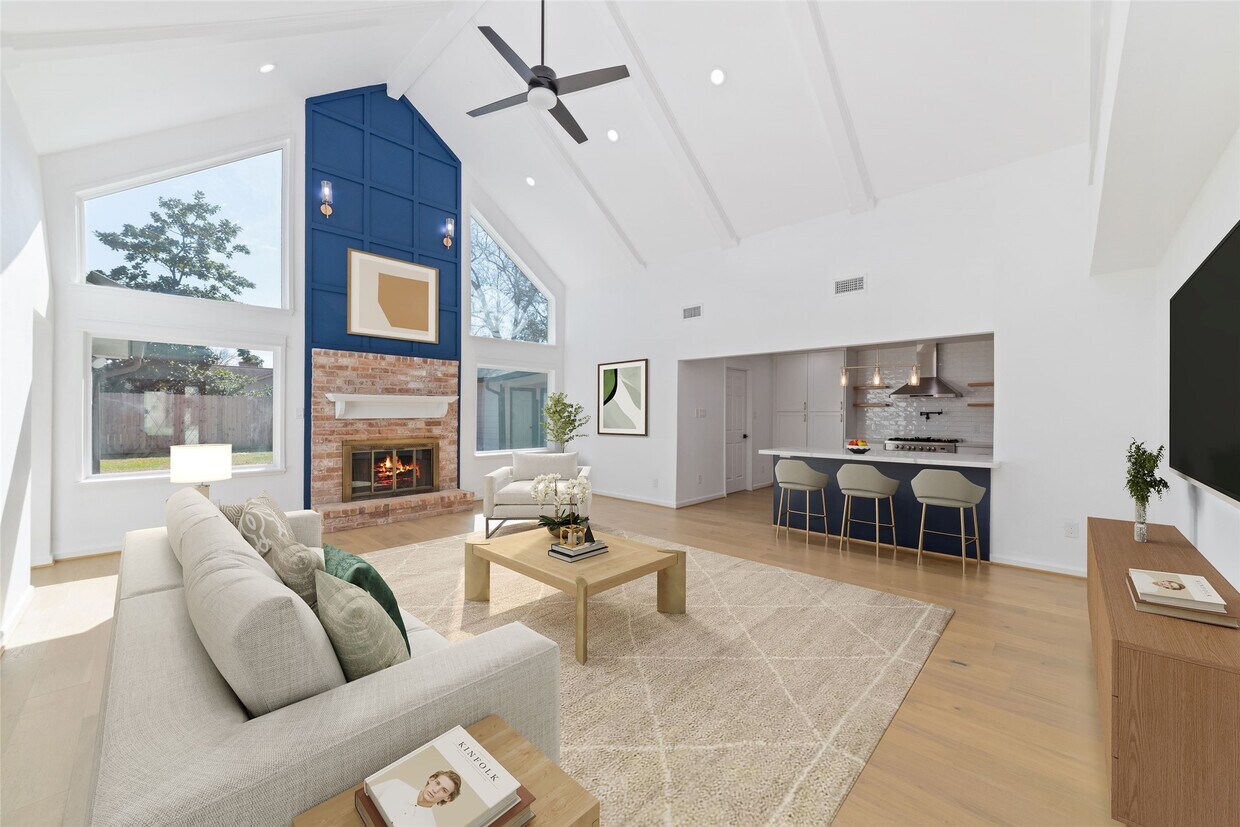 Foto principal - 10819 Candlewood Dr