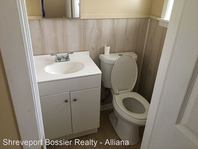 Building Photo - 3 br, 1.5 bath House - 9063 Marva Dr