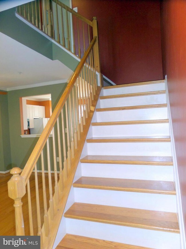 Building Photo - 2432 Huntwood Ct