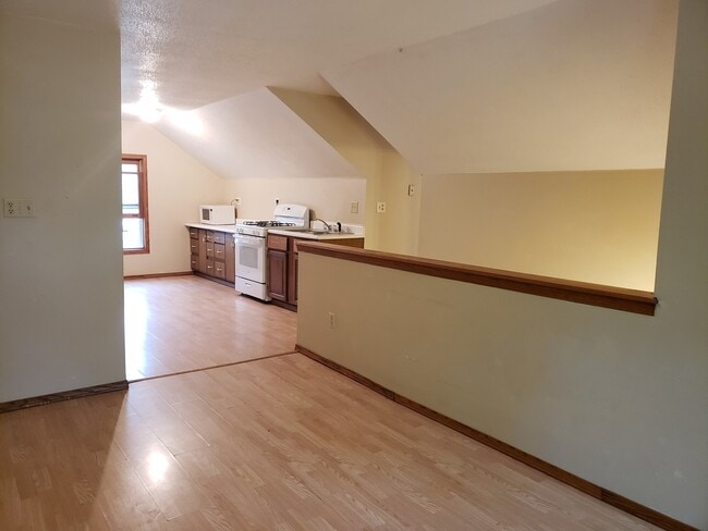 Building Photo - 718 Jackson St