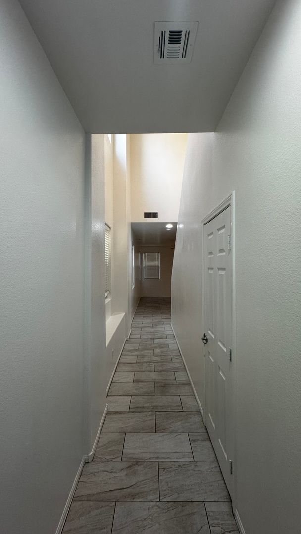 Foto del edificio - NW 3 BDRM Plus Loft
