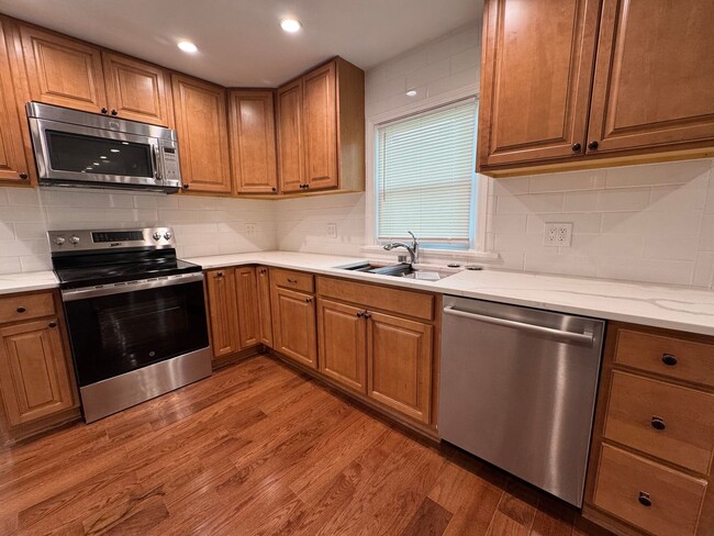 Foto del edificio - 2 Bedrooms, 2 Bathroom - Home in Downtown ...