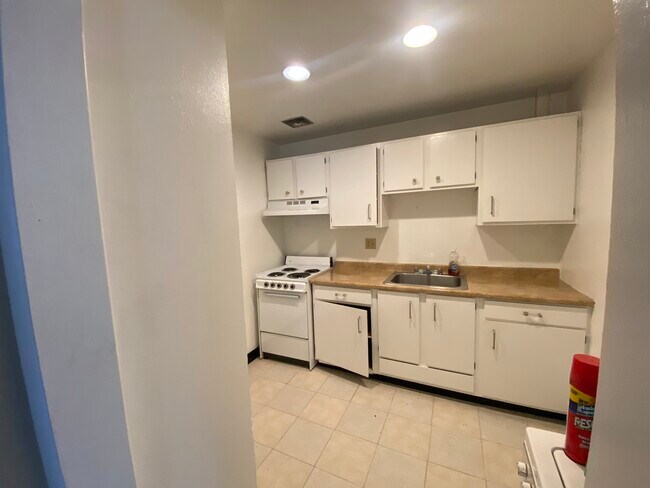 Foto del edificio - 2435 7th Ave W
