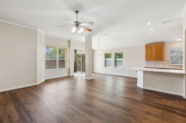 Foto del edificio - 335 Highland Glen Trail