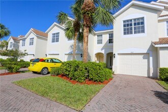 Building Photo - 937 Hampton Cir