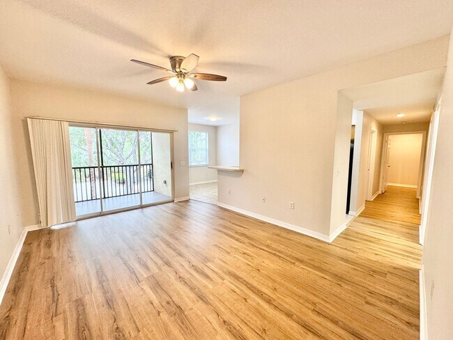 Foto del edificio - ** FAIRWAY PRESERVE ** 2 BED / 2 BATH COND...