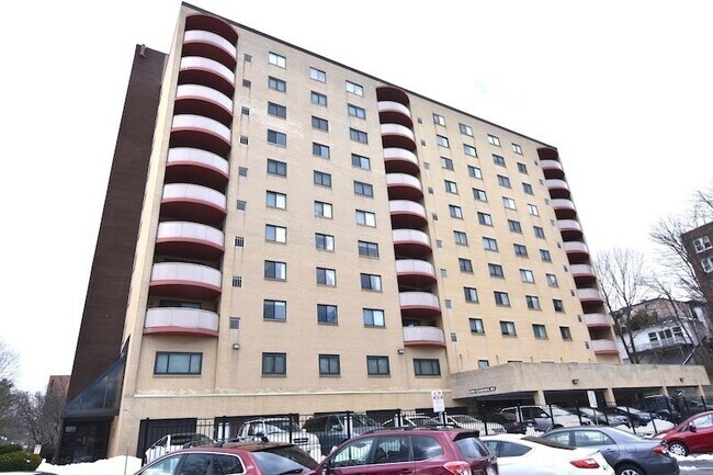 Foto del edificio - 2500 Mystic Valley Pkwy