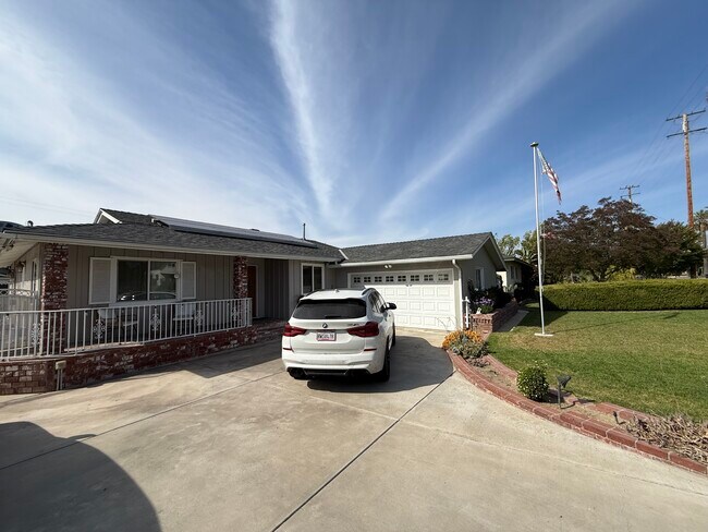 Foto del edificio - 632 W Palm Ave