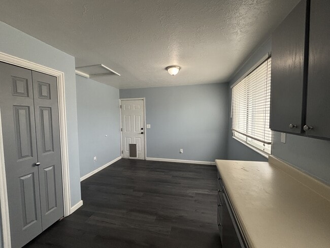 Building Photo - 4042 Powder View Cir