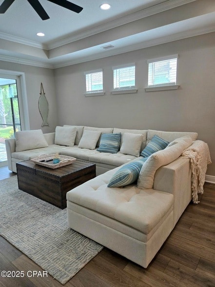 Foto del edificio - 8645 Weekend Dr