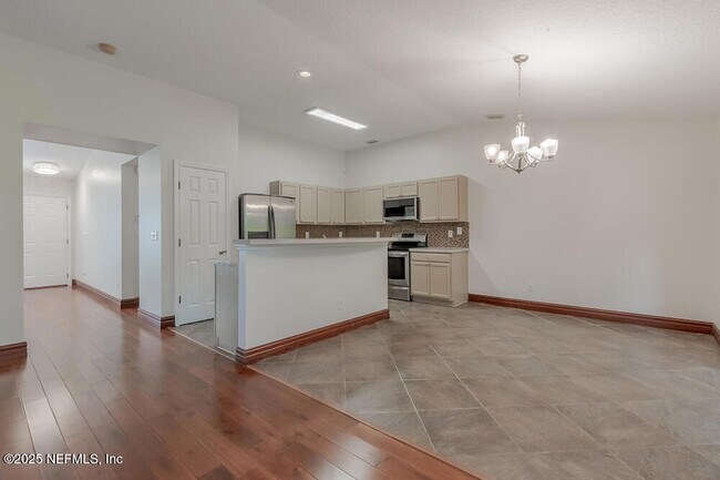 Building Photo - 8985 Redtail Dr