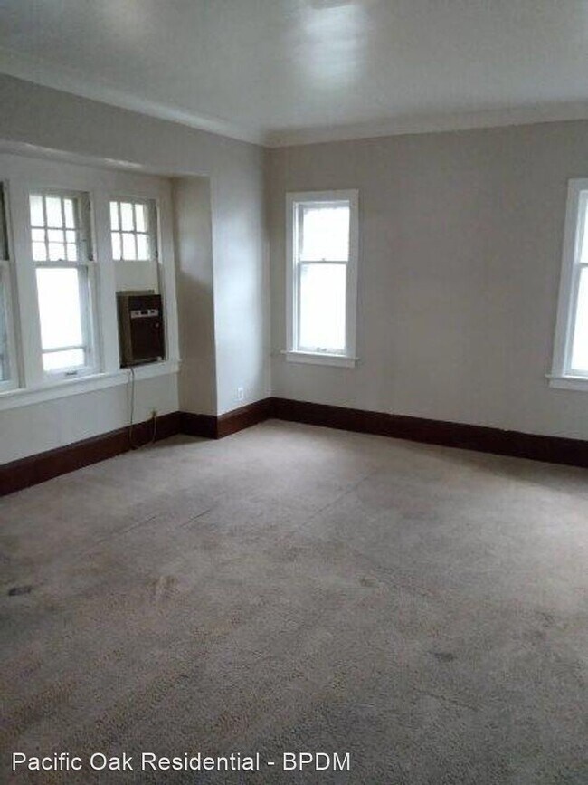 Building Photo - 5 br, 2 bath House - 2947 N 38th St