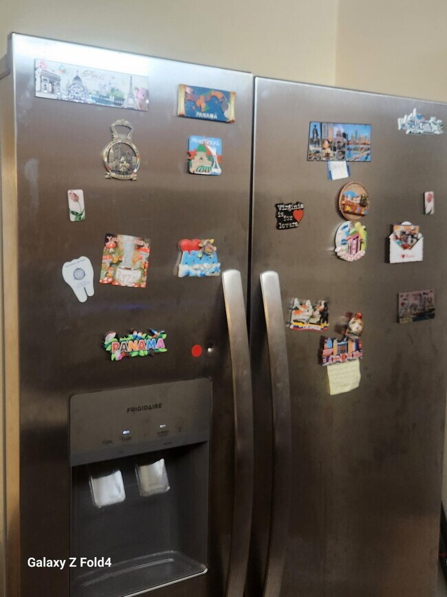 Foto del edificio - 7831 S Colony Cir
