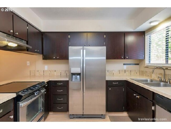 Foto del edificio - 2-Bedroom, 1.5-Bath in Beaverton!