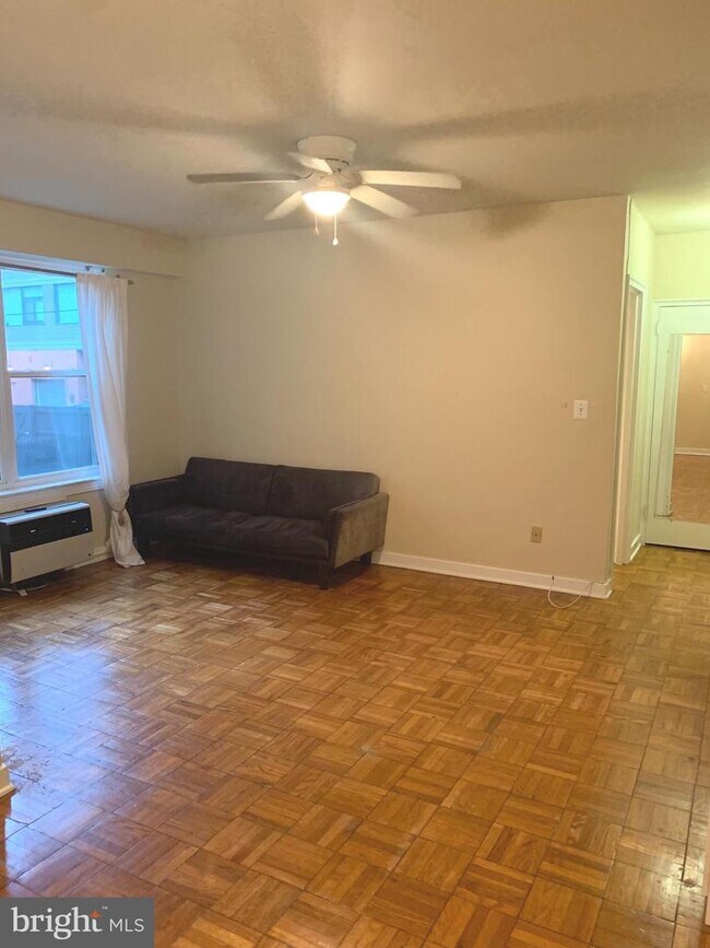 Foto del edificio - 2130 N St NW