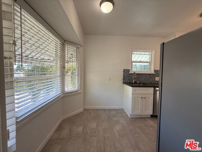 Building Photo - 1155 N Genesee Ave